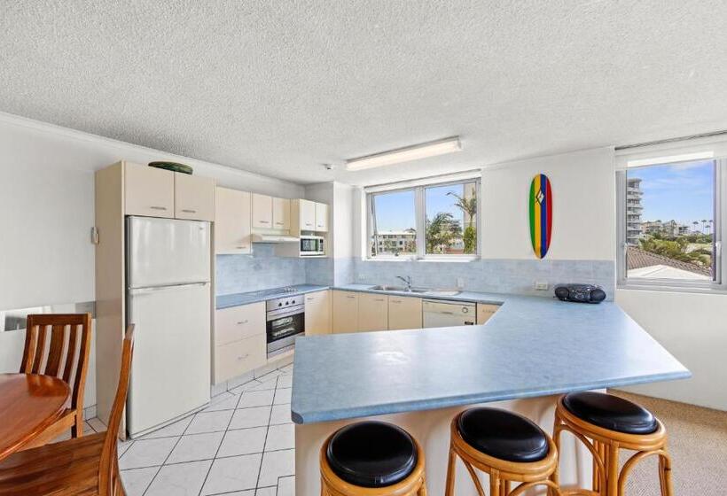 两居室经济型公寓, Northwind Beachfront Apartments