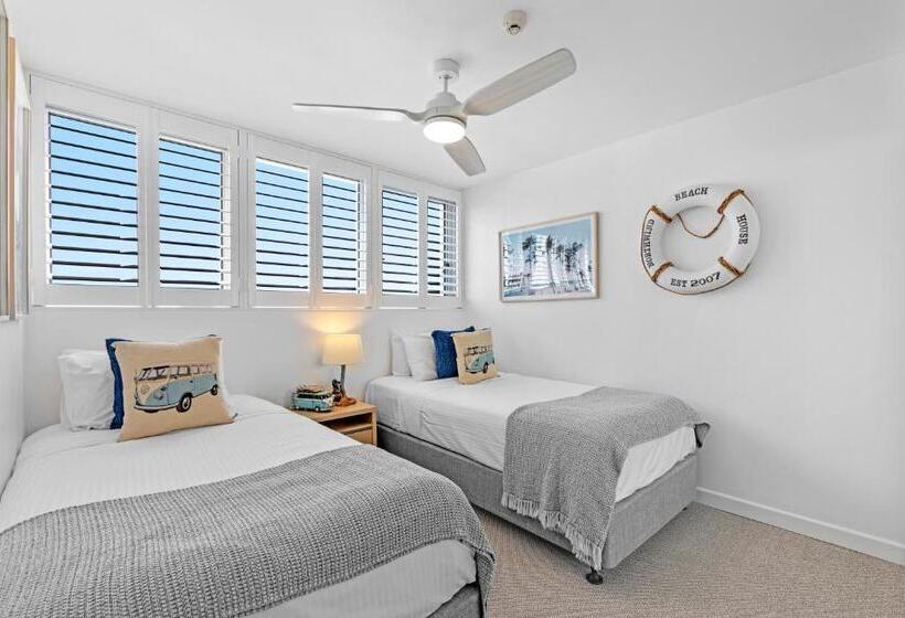 带3个卧室的高级公寓, Northwind Beachfront Apartments