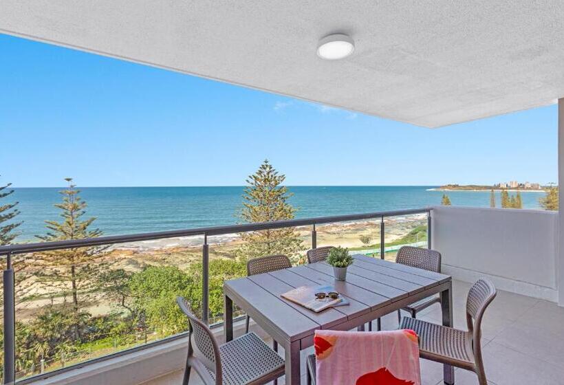 带有一个卧室和海景的高级公寓, Northwind Beachfront Apartments