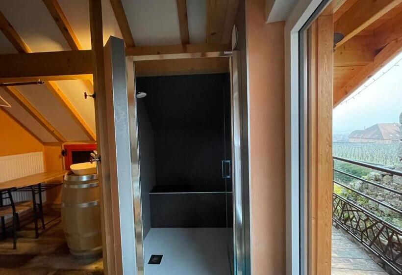 Номер Стандарт, Le Refuge Du Rempart