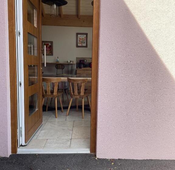 Хижина, Le Refuge Du Rempart