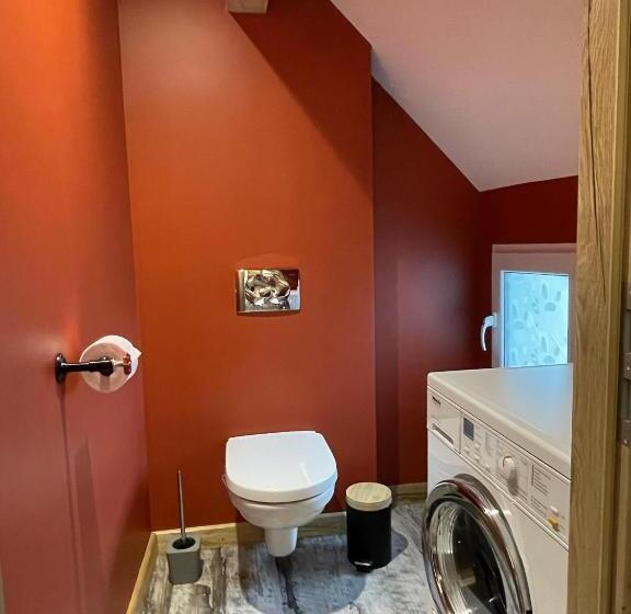 Хижина, Le Refuge Du Rempart