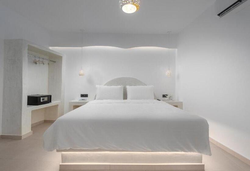 سوئیت با وان آب گرم, Sole D'oro Luxury Suites