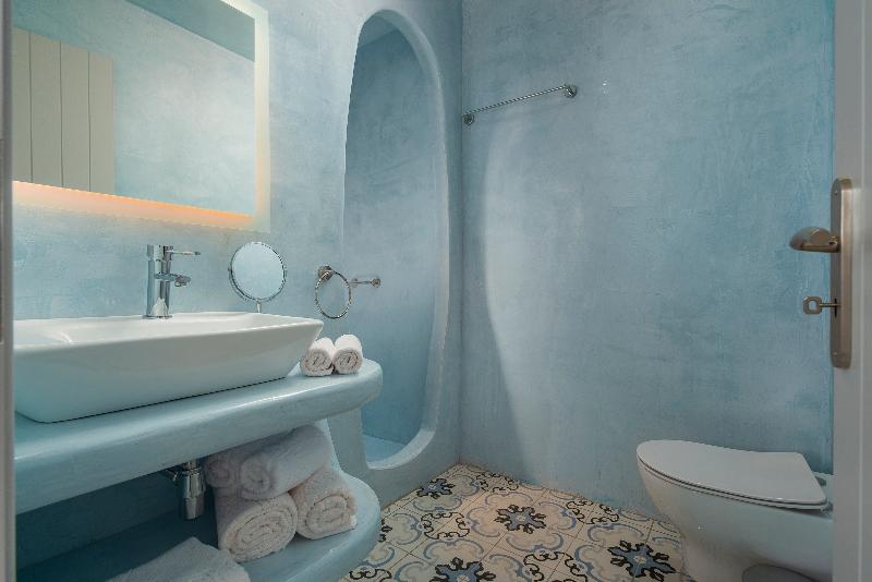 سوئیت با وان آب گرم, Sole D'oro Luxury Suites