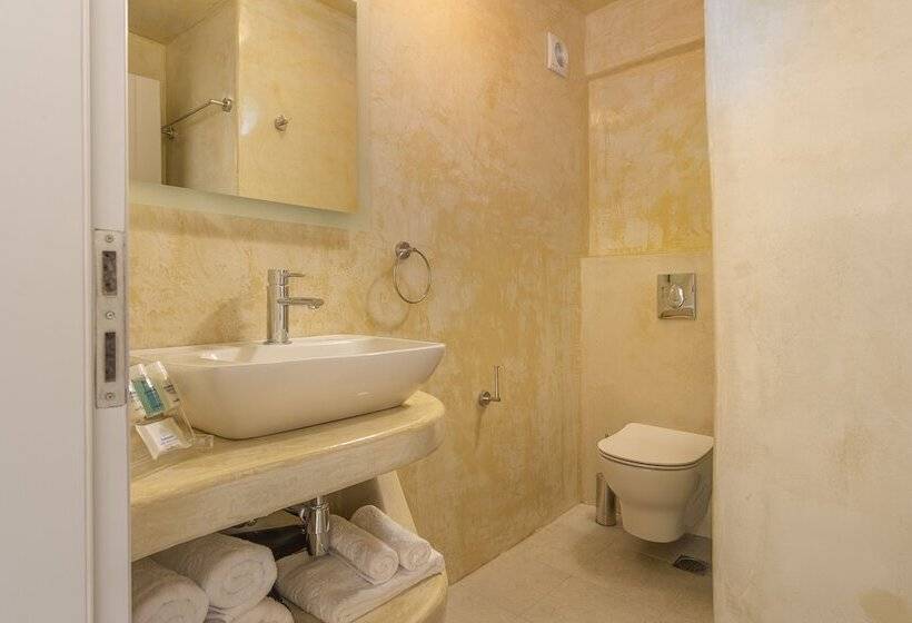 سوییت سوپریور با چشمانداز دریا, Sole D'oro Luxury Suites