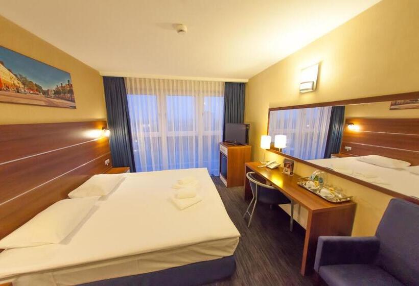 غرفة قياسية سرير كينج, Tychy Prime