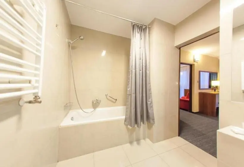 Suite Lit King, Tychy Prime