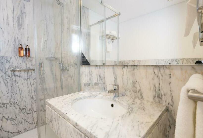 استودیوی استاندارد با چشمانداز دریا, Arts In Hotel Conde Carvalhal