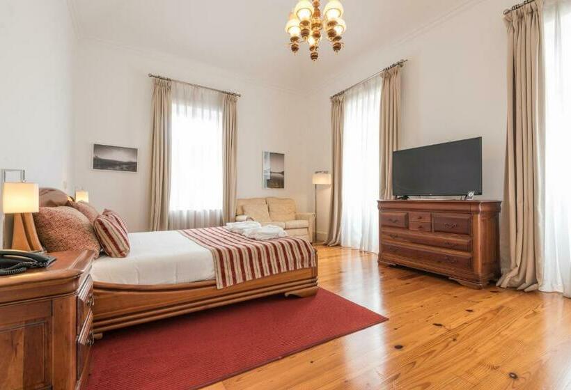 سوئیت پریمیوم, Arts In Hotel Conde Carvalhal