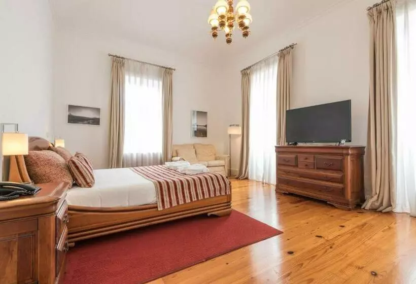سوئیت پریمیوم, Arts In Hotel Conde Carvalhal