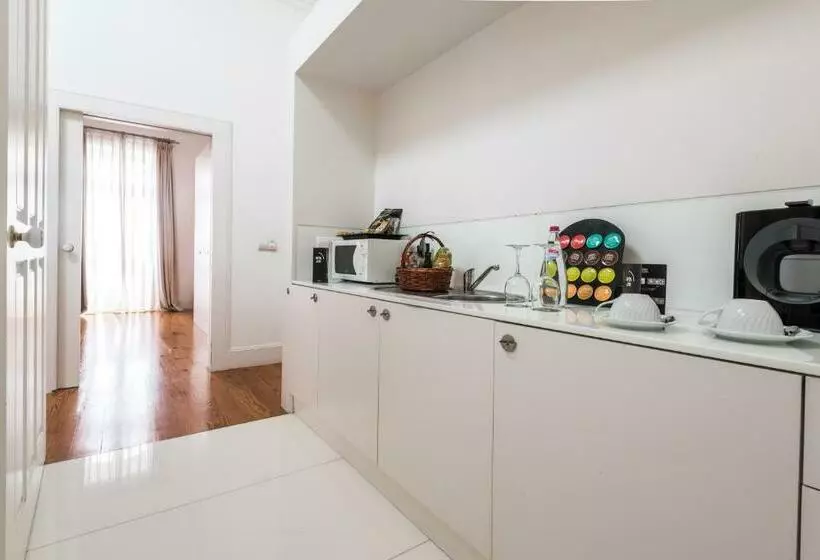 سوئیت پریمیوم, Arts In Hotel Conde Carvalhal