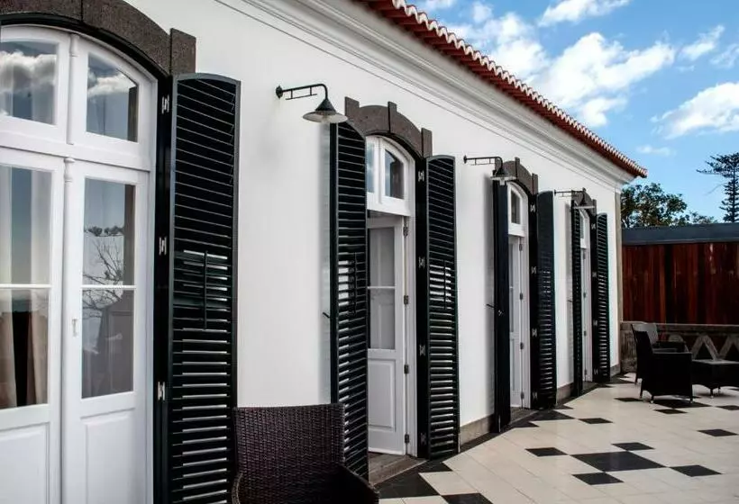سوئیت پریمیوم, Arts In Hotel Conde Carvalhal
