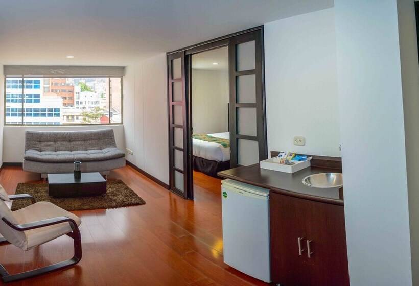 Номер Стандарт Трехместный, Confort 80 Zona Rosa