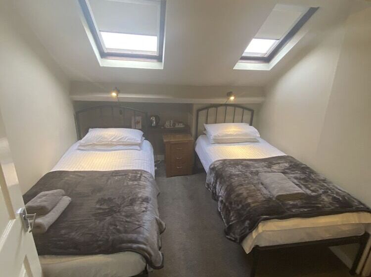 חדר סטנדרט, Autumn Leaves Guest House