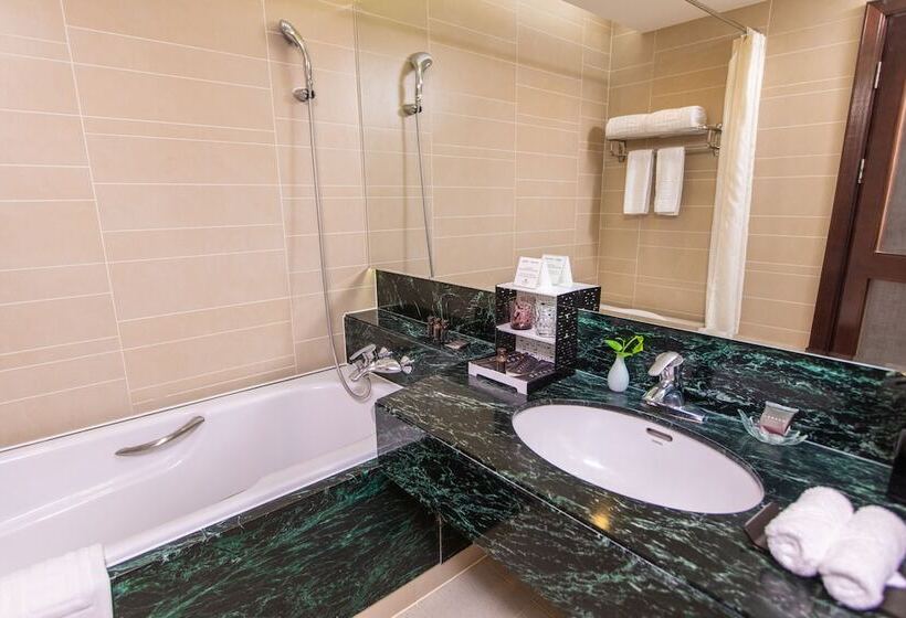 Номер бизнес-класса, Beijing Broadcasting Tower