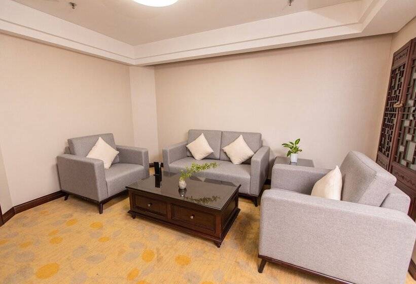 Номер бизнес-класса, Beijing Broadcasting Tower