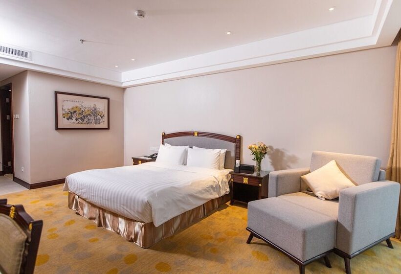 Номер бизнес-класса, Beijing Broadcasting Tower