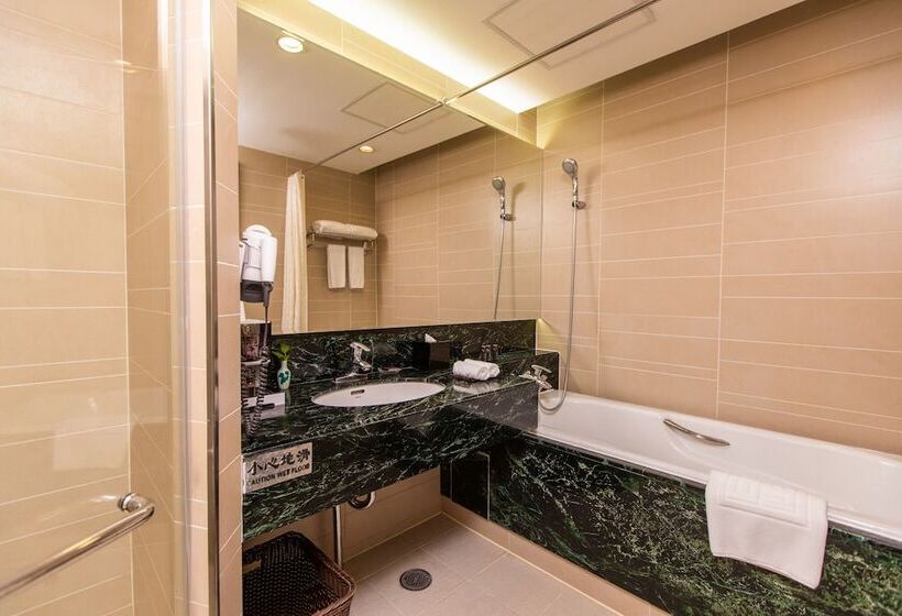 Номер бизнес-класса, Beijing Broadcasting Tower