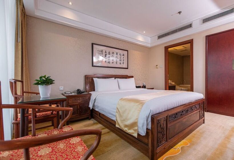 Люкс Повышенной Комфортности, Beijing Broadcasting Tower