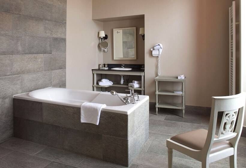 Люкс, Château D Augerville Golf & Spa Resort