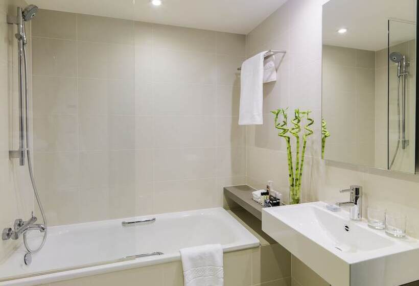 חדר סטנדרט נוף לעיר, H10 London Waterloo