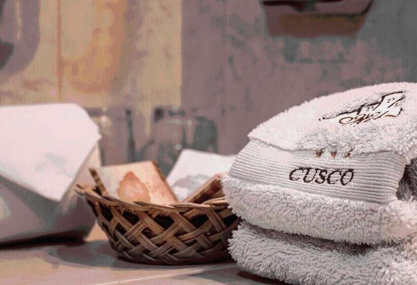 غرفة قياسية, Mabey Cusco