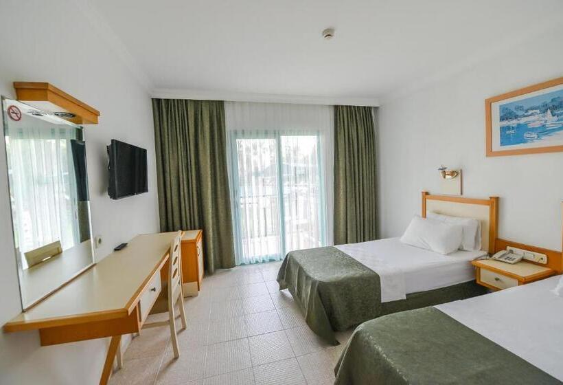 스탠다드 싱글 룸, Rebin Beach