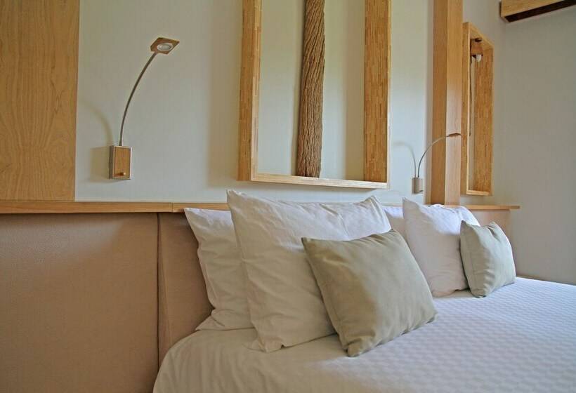 디럭스 룸, Royal Beach