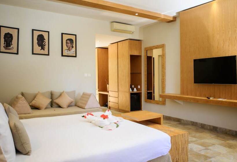 디럭스 룸, Royal Beach