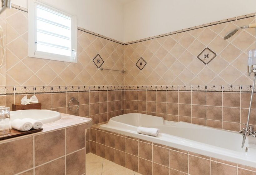 패밀리 스위트, Royal Beach