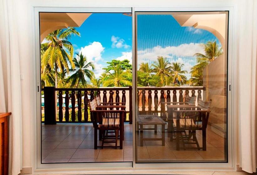 패밀리 스위트, Royal Beach