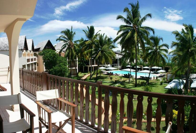 패밀리 스위트, Royal Beach