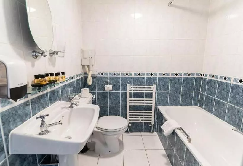 اتاق خانوادگی با چشم‌انداز دریا, The Pier