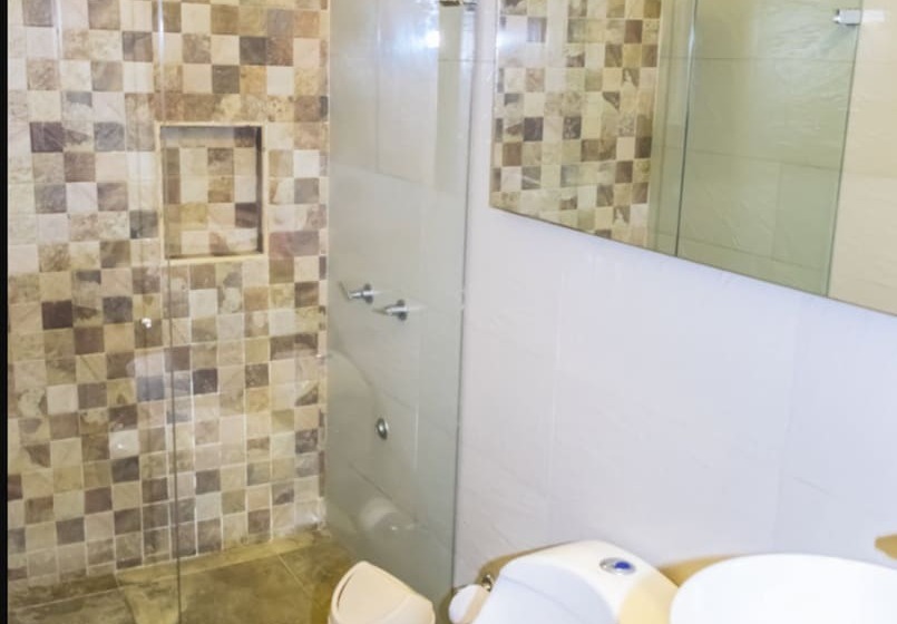 غرفة قياسية, Virrey Cartagena