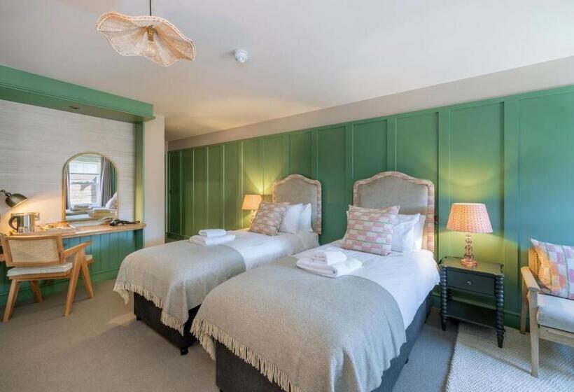 غرفة عائلية, The Railway Hotel Worthing