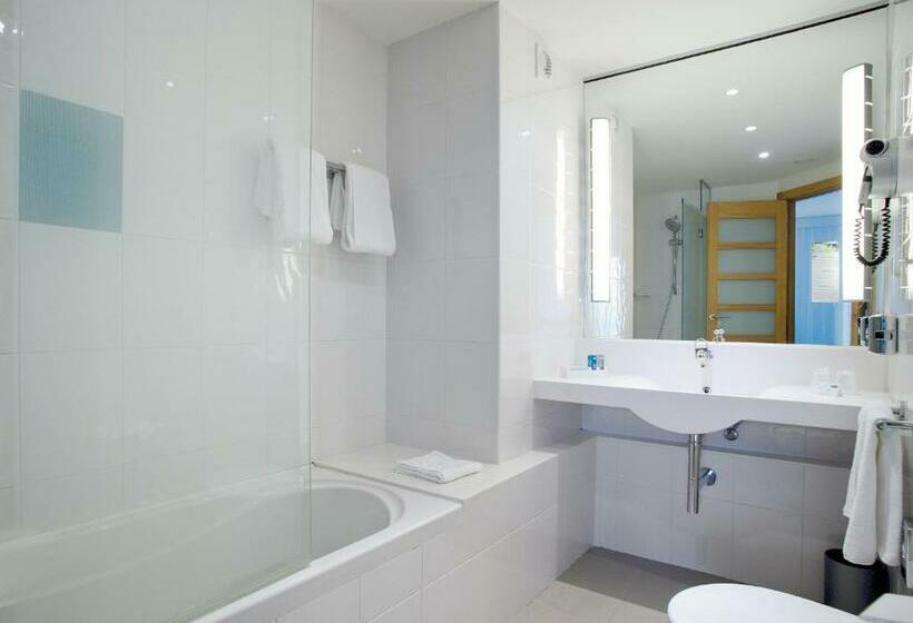 Семейный Номер, Novotel Barcelona City