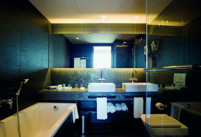 Люкс, Novotel Barcelona City