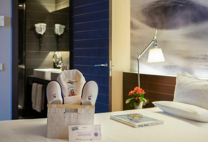 Люкс, Novotel Barcelona City