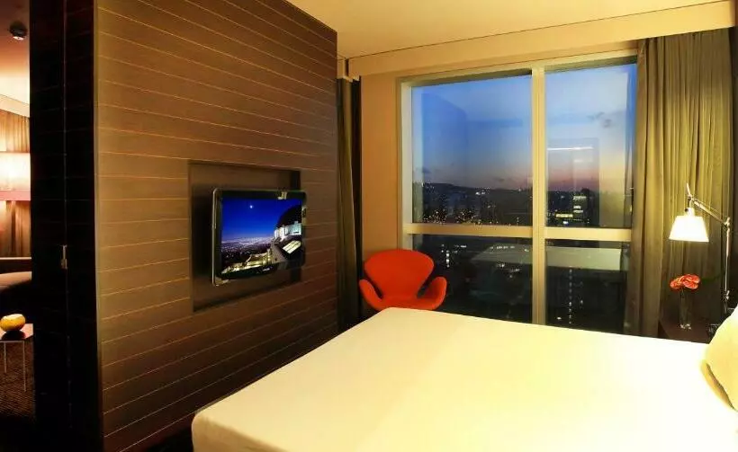 سوییت, Novotel Barcelona City