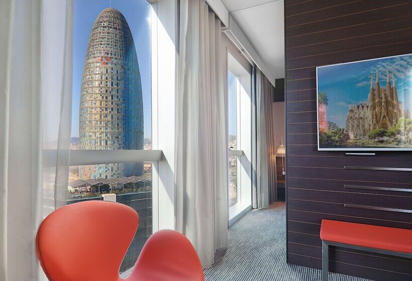 Люкс, Novotel Barcelona City