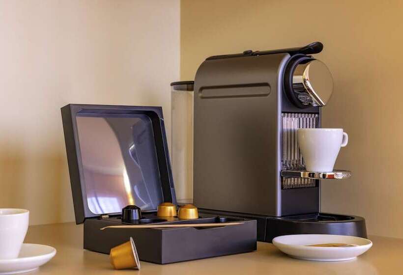 Люкс, Novotel Barcelona City