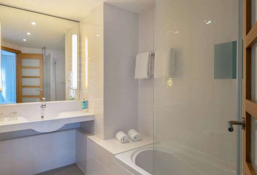 Семейный Номер, Novotel Barcelona City