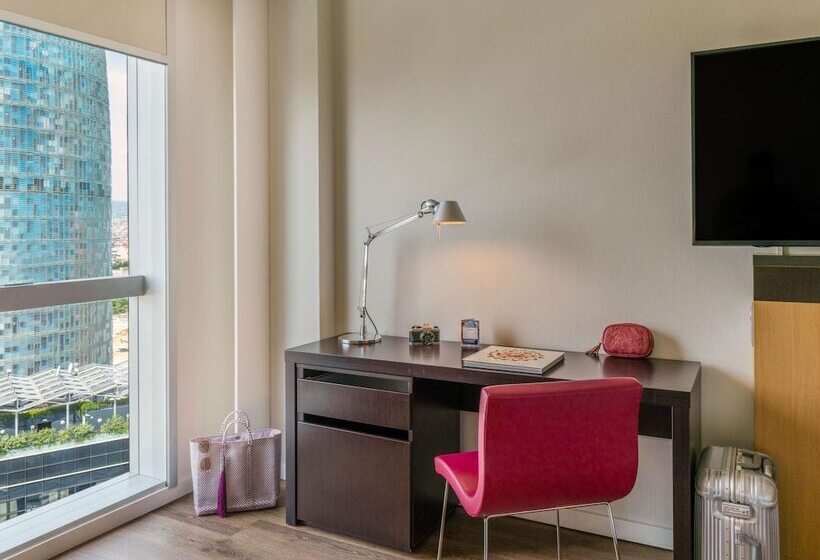 Семейный Номер, Novotel Barcelona City