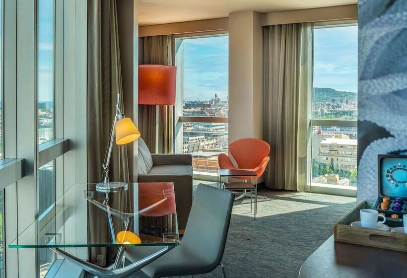 Люкс, Novotel Barcelona City