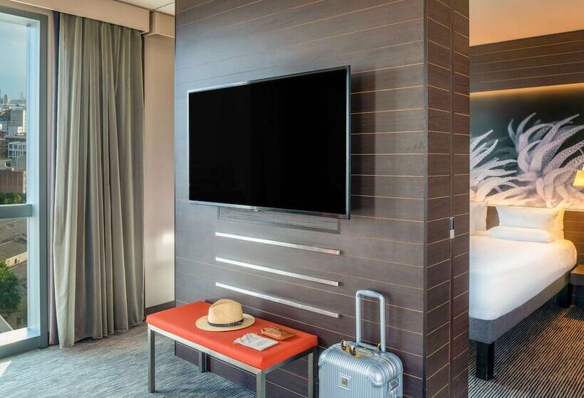 Люкс, Novotel Barcelona City