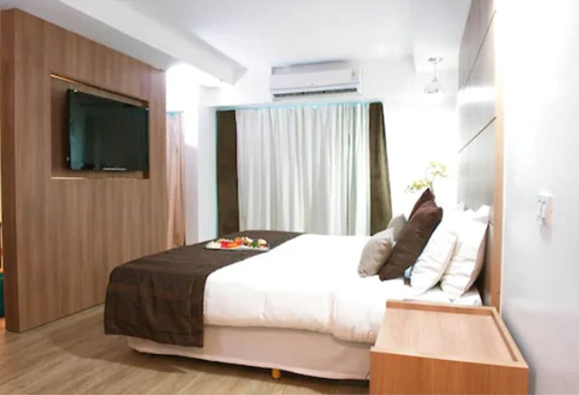 디럭스 스위트, Planalto Bittar Hotel E Eventos