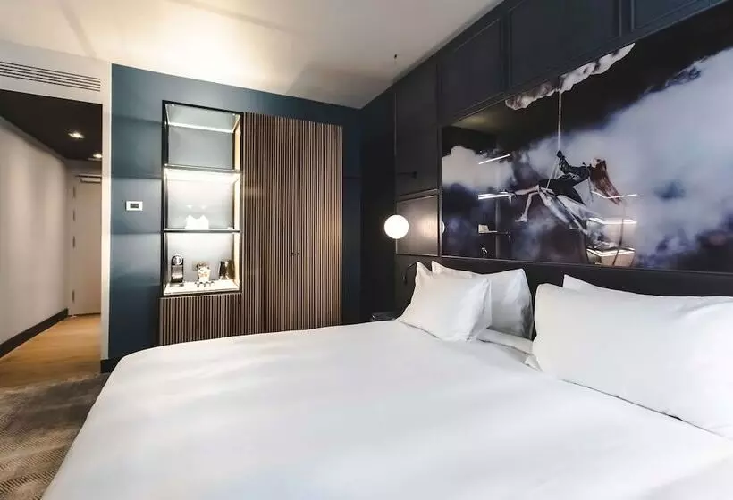 اتاق استاندارد یک نفره, Radisson Blu Hotel, Madrid Prado
