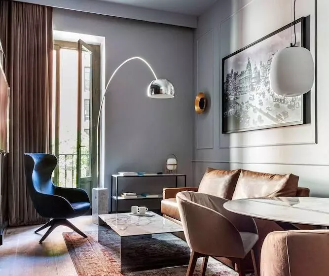سوئیت جونیور با چشمانداز, Radisson Blu Hotel, Madrid Prado