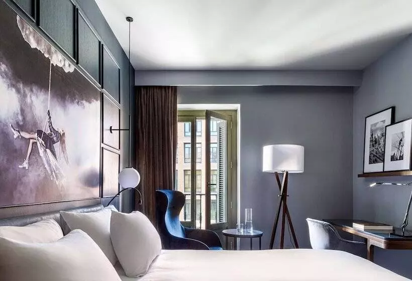 Premium room with view, Radisson Blu Hotel, Madrid Prado