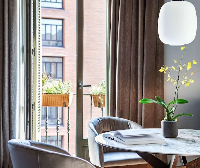 سوئیت با چشمانداز, Radisson Blu Hotel, Madrid Prado